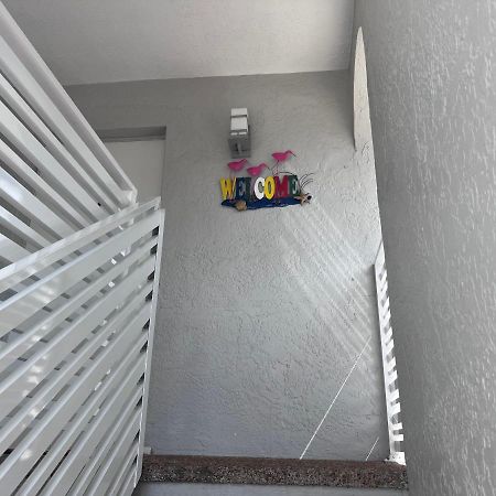 Stylish 2 Bedrooms Apartment By Miami International Airport Bagian luar foto
