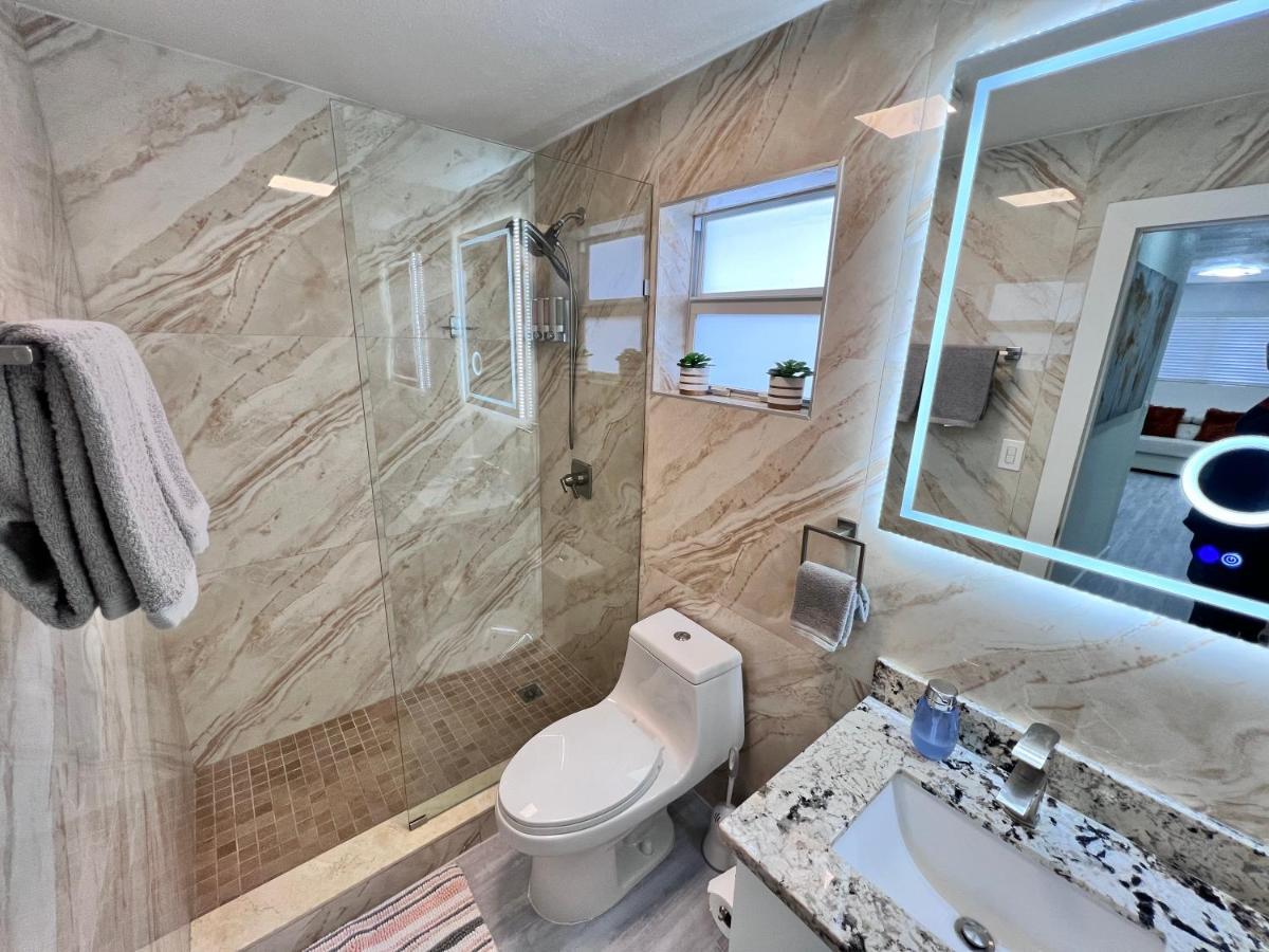 Stylish 2 Bedrooms Apartment By Miami International Airport Bagian luar foto