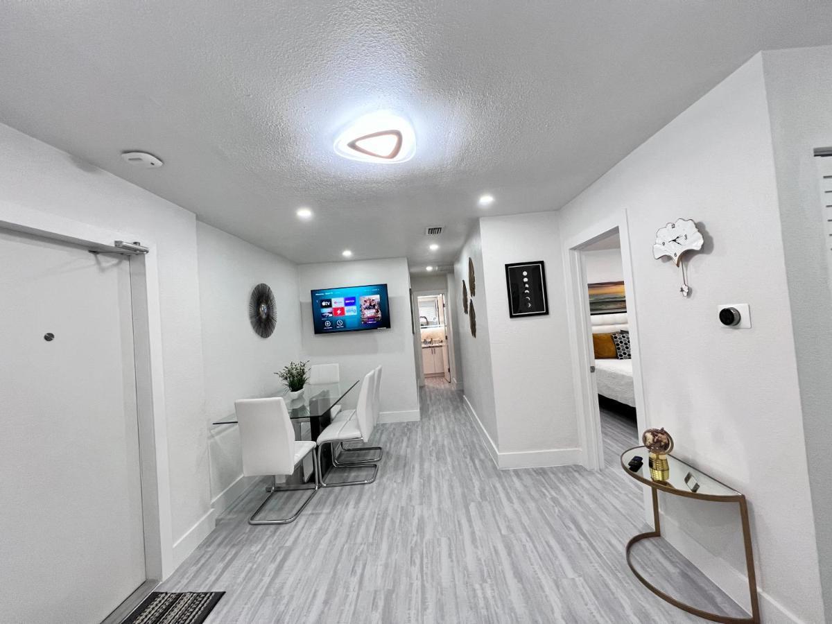 Stylish 2 Bedrooms Apartment By Miami International Airport Bagian luar foto
